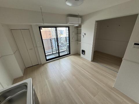 居室・リビング　室内