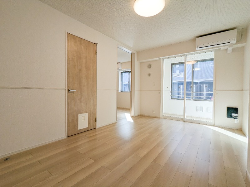 居室・リビング　図面と現状に相違がある場合には現状を優先