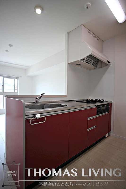 キッチン　人気のカウンターキッチンタイプを採用