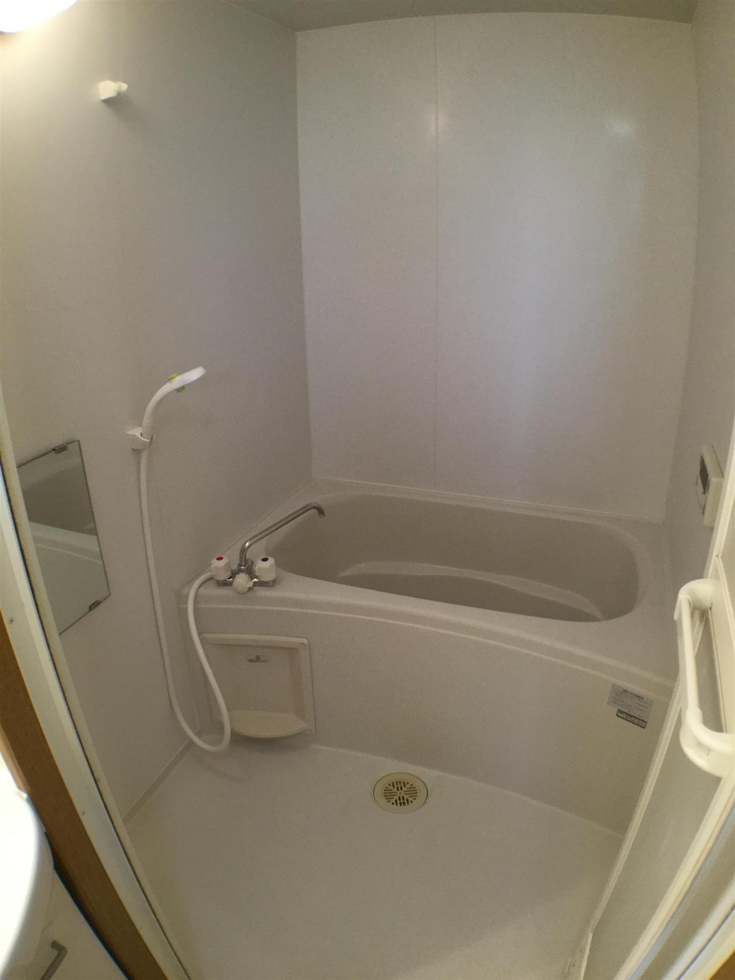 バス・シャワールーム　バス