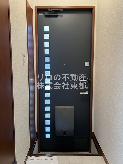 玄関　下駄箱付なので、玄関はいつでもスッキリ片付きますね☆