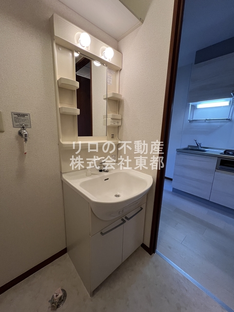 洗面設備　独立洗面台なら落ち着いて身支度ができます☆