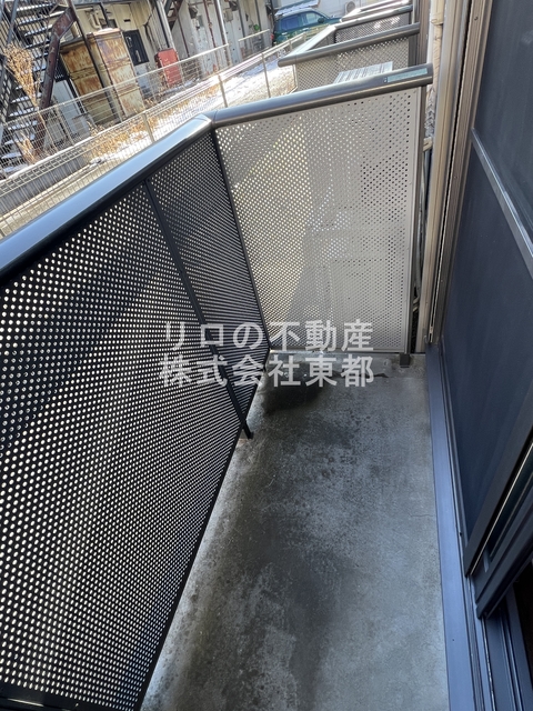 バルコニー　バルコニー付！お天気のいい日は洗濯物も気持ちよく干せますね！