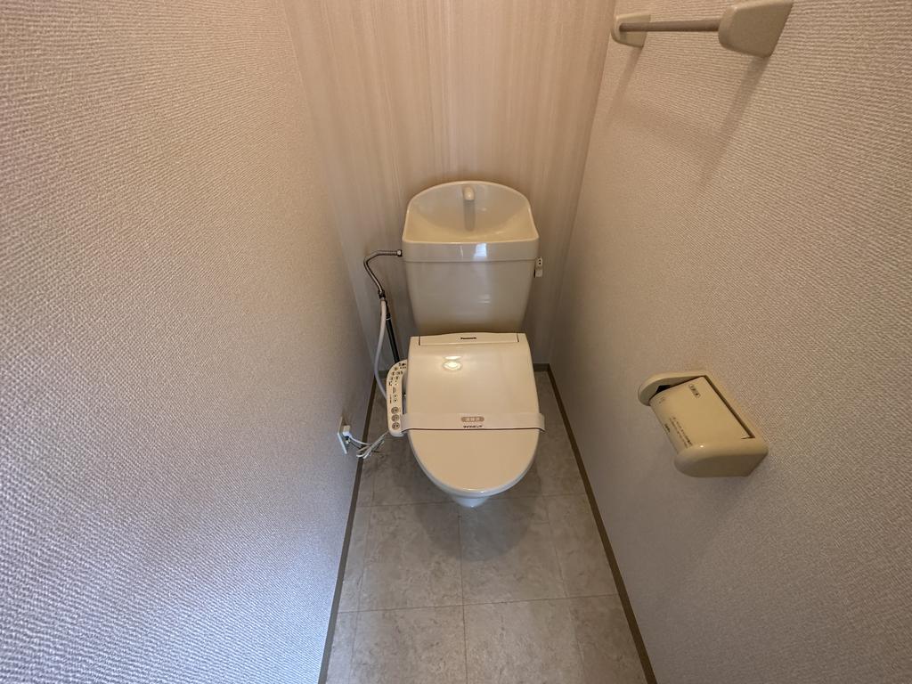 トイレ　モデル写真