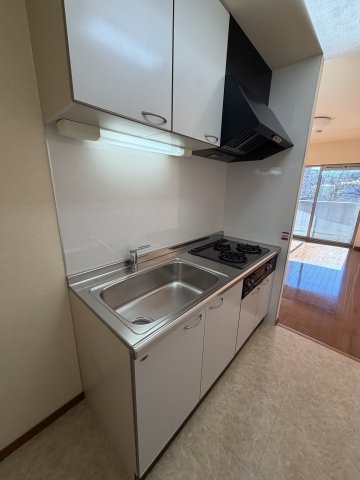 キッチン　コンパクトなキッチンで掃除もラクラク