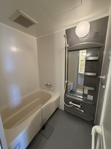 バス・シャワールーム　ゆったり過ごせるお風呂です
