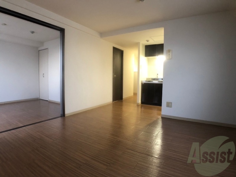 居室・リビング　広くてキレイなお部屋が広がっていて、充実した生活が送れそう。