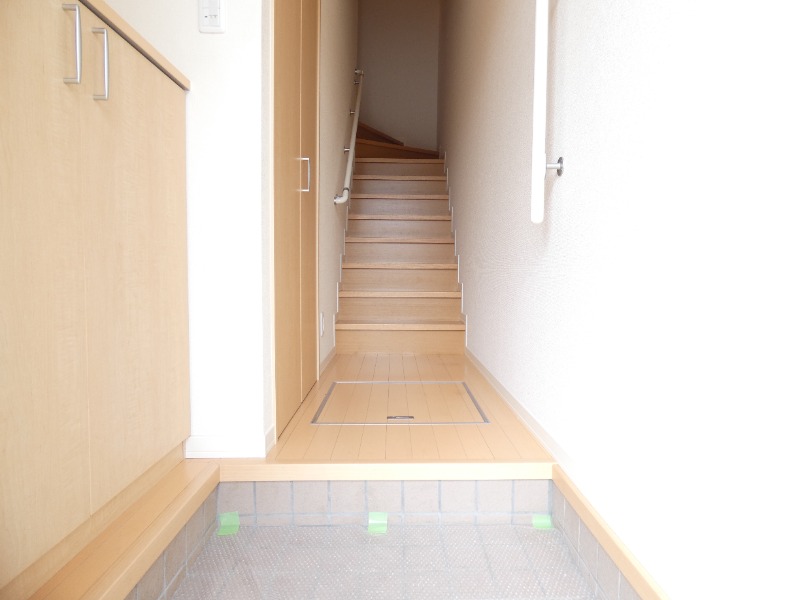 玄関　図面と現状に相違がある場合には現状を優先