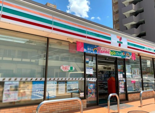 コンビニ　セブンイレブン 名古屋平安2丁目店（コンビニ）まで125m