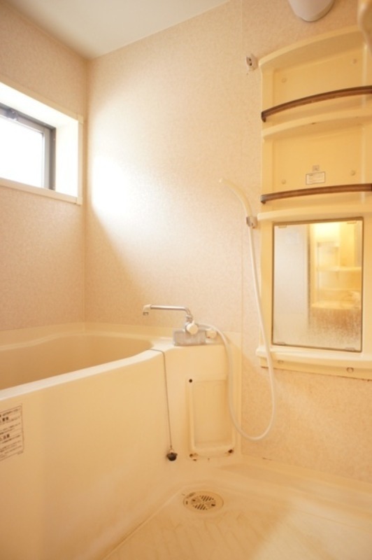 バス・シャワールーム　図面と現状に相違がある場合には現状を優先