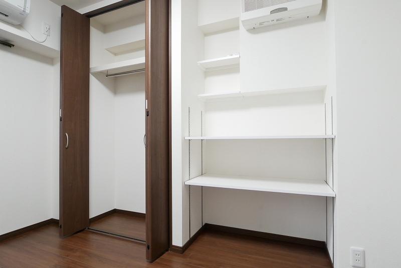 収納　可動棚収納もあります