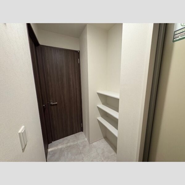 玄関　ファミリーマート刈谷野田町店(1300m)