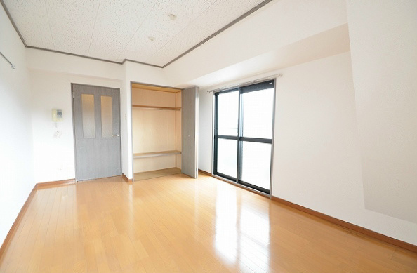 居室・リビング　トイレ