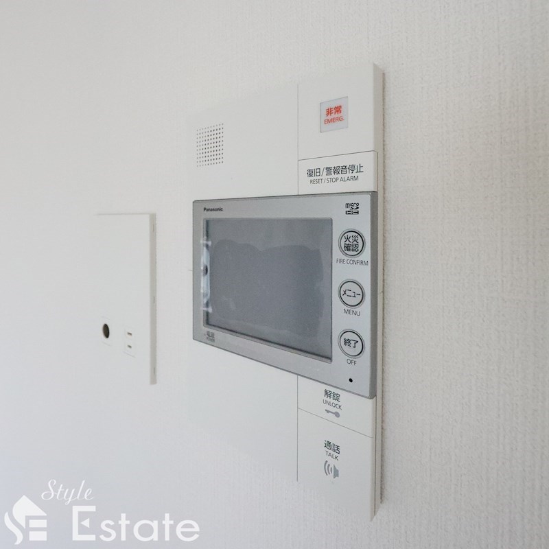 セキュリティ　モニター付きインターホン