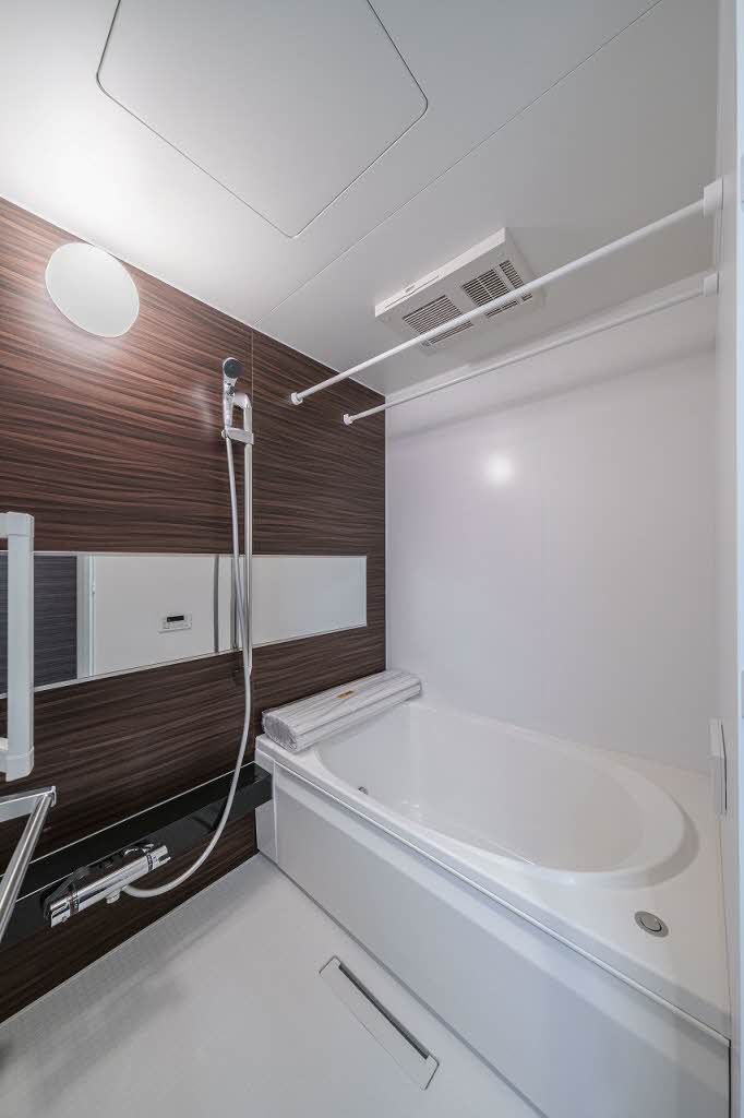 バス・シャワールーム　浴室