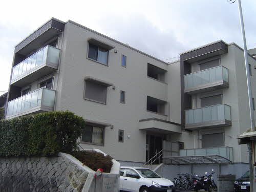 建物外観　積水ハウスの賃貸住宅「シャーメゾン」