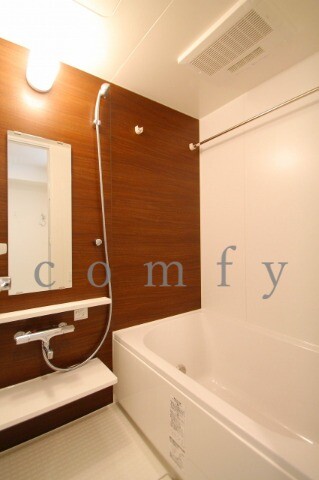 バス・シャワールーム　バスルーム