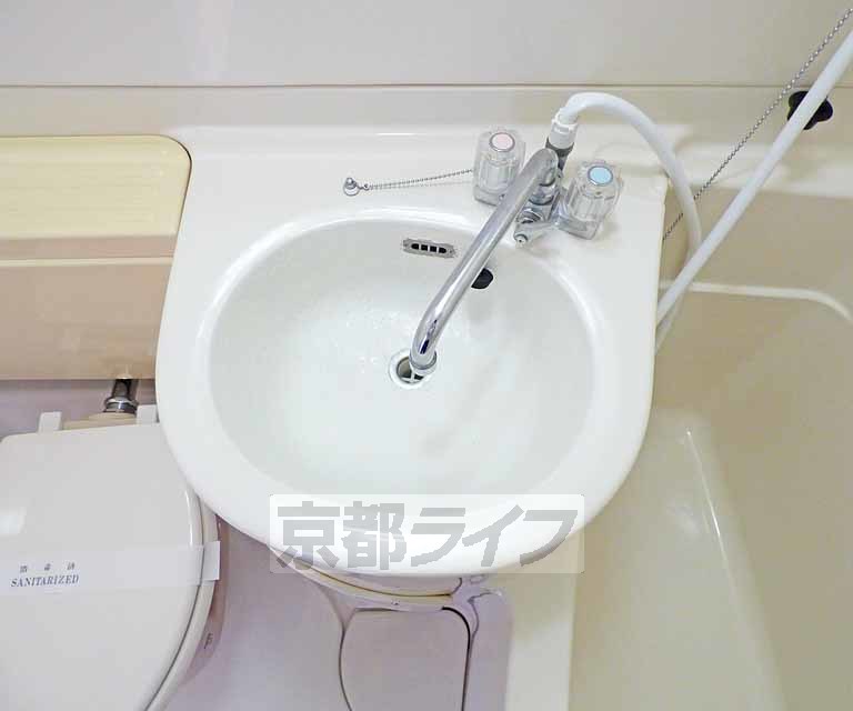 洗面設備　洗面台です。