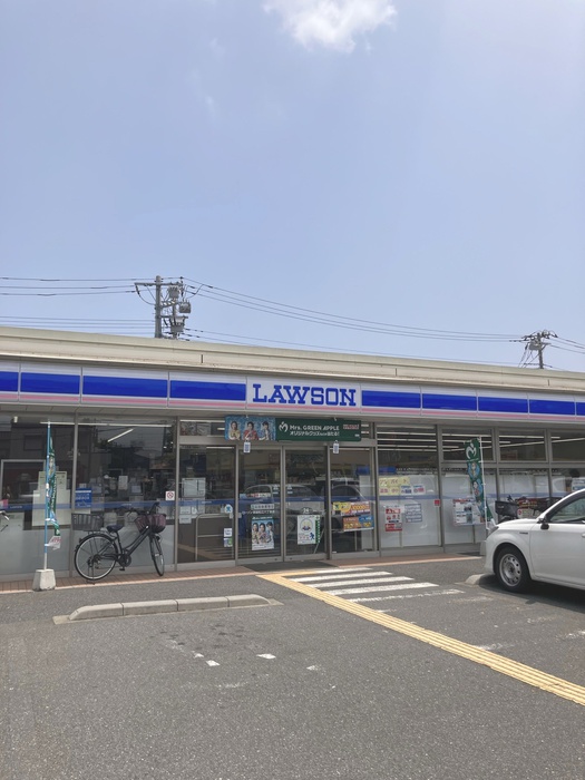 コンビニ　ローソン松江店（コンビニ）まで350m