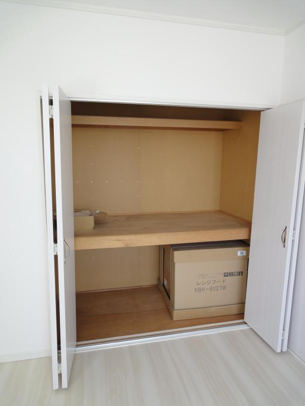 収納　洗濯機置き場