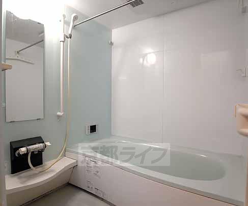 バス・シャワールーム　１坪お風呂は圧巻！