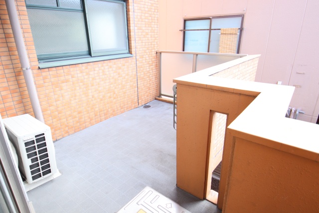 バルコニー　別室の参考写真です。※現況優先