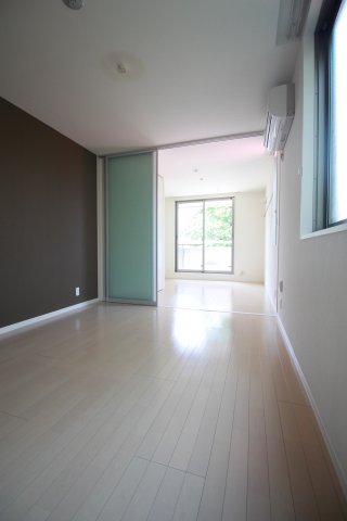 居室・リビング　THE　RESIDENCE　文京区本駒込1