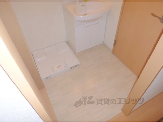 洗面設備　脱衣所があると便利です。