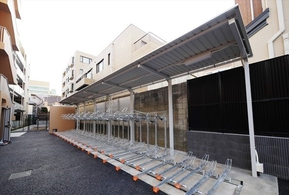 その他　弊社は全物件が仲介手数料半月分でご紹介可能です。