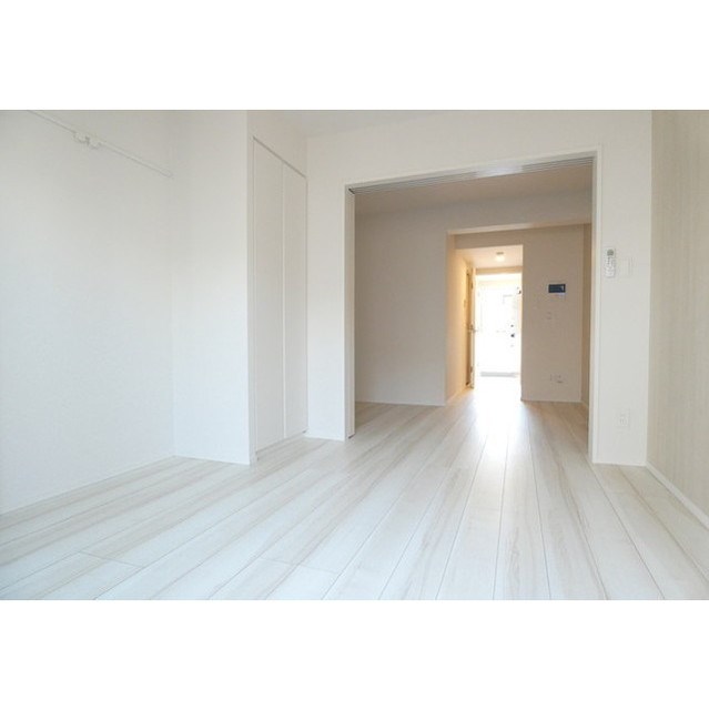 居室・リビング　弊社は全物件が仲介手数料半月分でご紹介可能です。