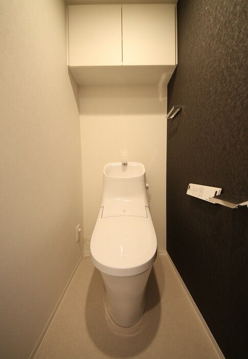 トイレ　弊社は全物件が仲介手数料半月分でご紹介可能です。