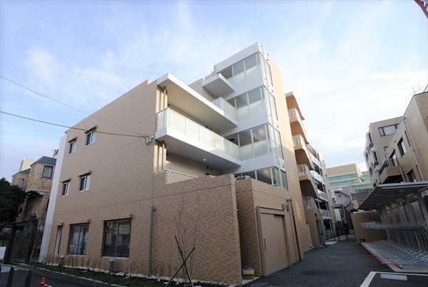 建物外観　弊社は全物件が仲介手数料半月分でご紹介可能です。