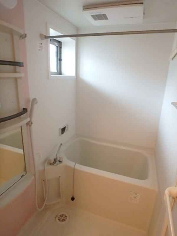 バス・シャワールーム　図面と現状に相違がある場合には現状を優先