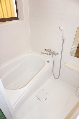 バス・シャワールーム　山田アパート　浴室
