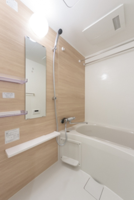 バス・シャワールーム　※写真は同タイプ住戸です。