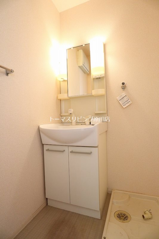洗面設備　103号室写真