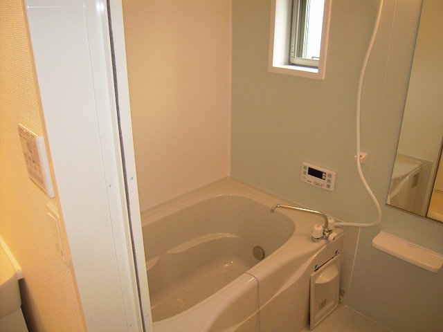 バス・シャワールーム　きれいなお風呂です