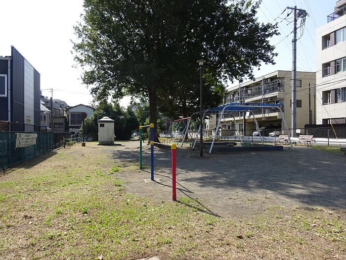 公園　区立遊び場96（公園）まで438m