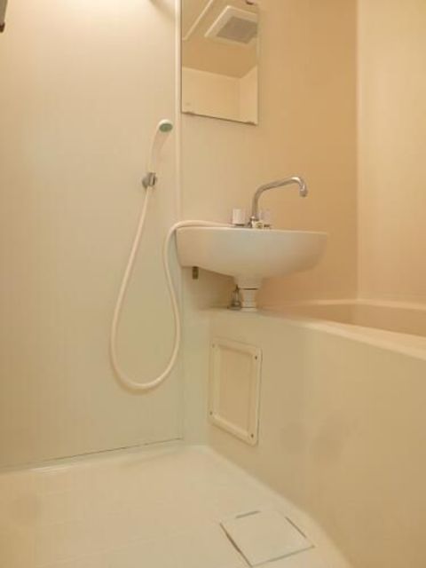 バス・シャワールーム　別部屋参考写真です