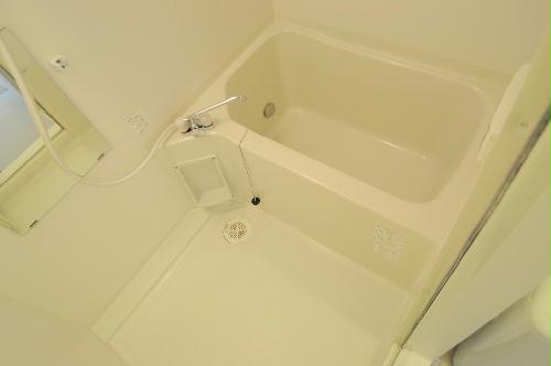 バス・シャワールーム　設備仕様は号室により異なる為、現況を優先致します。