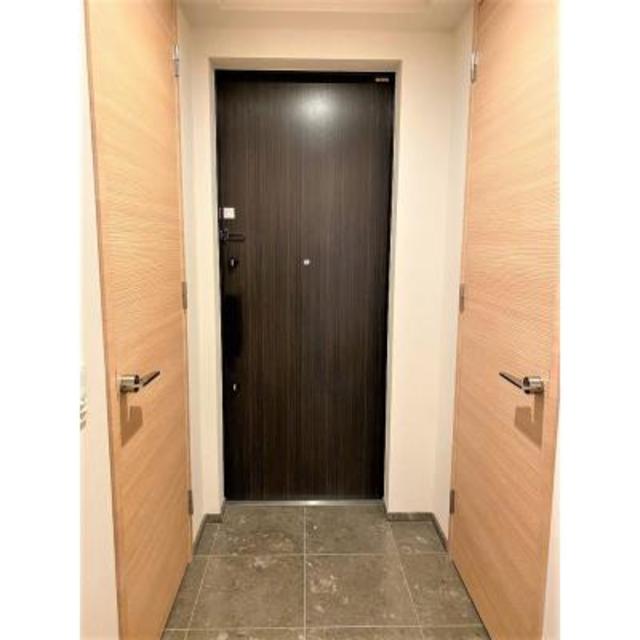玄関　※写真は同タイプ住戸です。