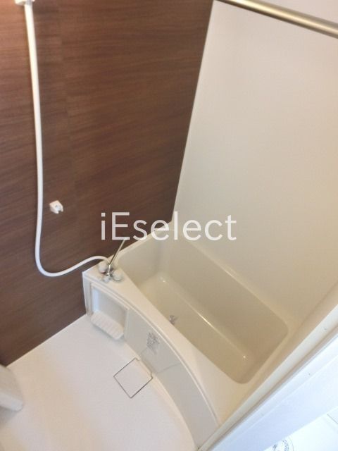 バス・シャワールーム　雨の日に便利な浴室乾燥機