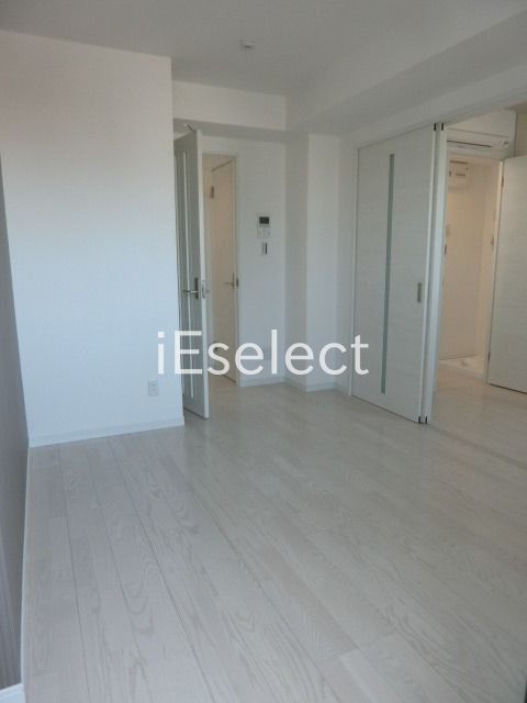 居室・リビング　洋室５．８帖あります