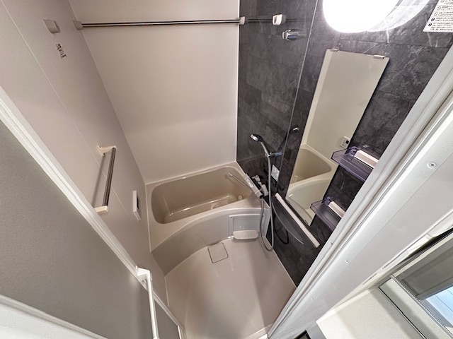 バス・シャワールーム　※室内は現況を優先します