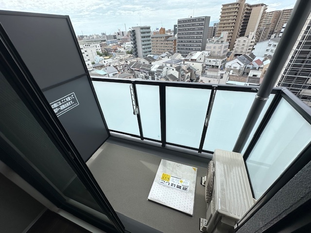 バルコニー　※室内は現況を優先します