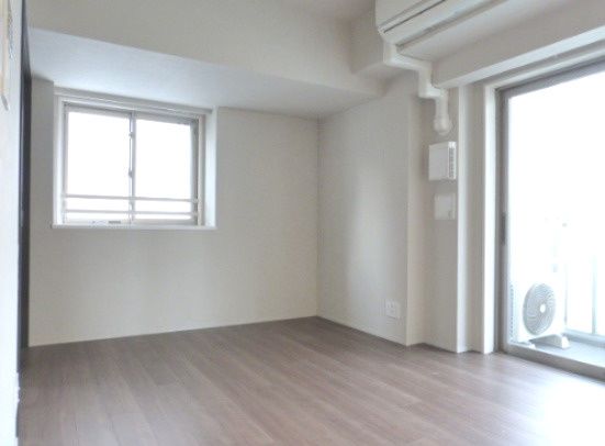 居室・リビング　☆明るい居室☆