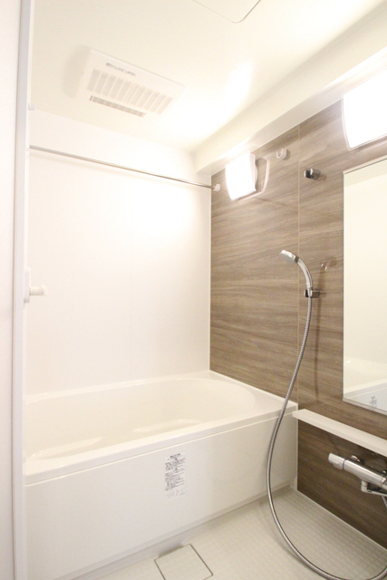 バス・シャワールーム　※同間取り別室の参考写真です