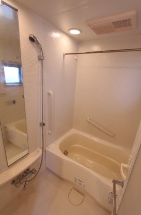 バス・シャワールーム　☆☆ゆっくりくつろげるお風呂☆