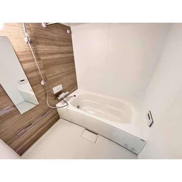 バス・シャワールーム　☆ゆったりとした一坪バス☆