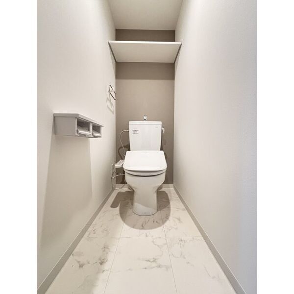 トイレ　☆温水洗浄便座完備☆